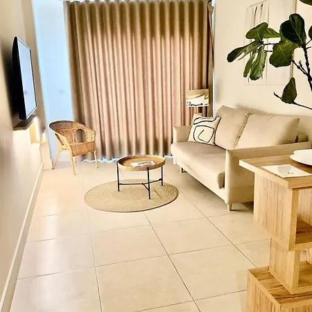 Reina Victoria Velazquez Apartment Alicante Exterior photo