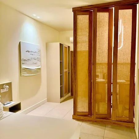 Reina Victoria Velazquez Apartment Alicante Exterior photo