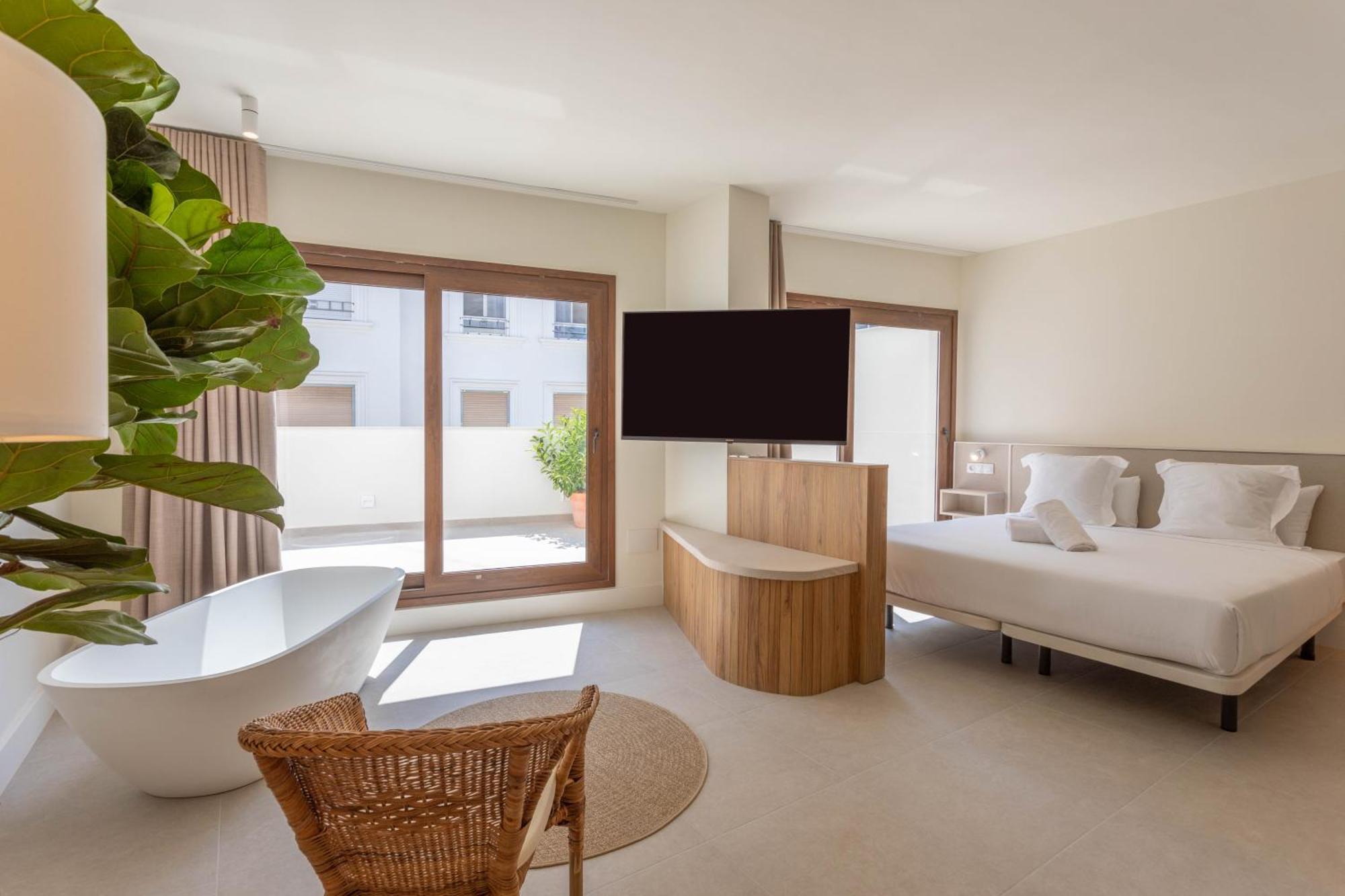 Apartahotel Reina Victoria Velazquez Alicante